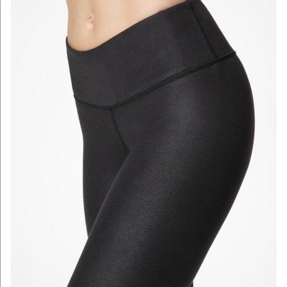 Alo Airbrush Leggings - Black Glossy - Picture 2 of 5